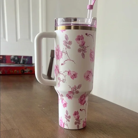 Stanley Love Shack fancy tumbler - Picture 5 of 8